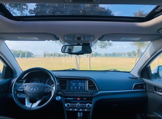 Hyundai Elantra 2019, 100,000 km - 2.0 l - Bakı
