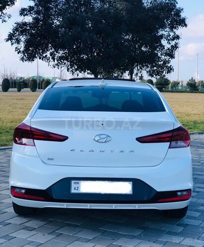 Hyundai Elantra 2019, 100,000 km - 2.0 l - Bakı