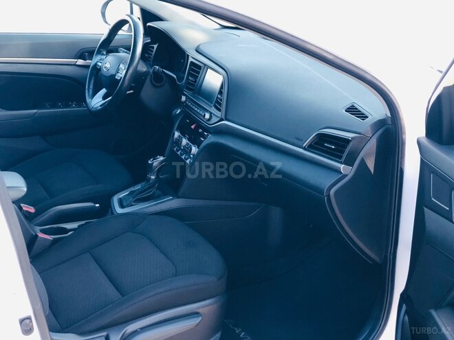 Hyundai Elantra 2019, 100,000 km - 2.0 l - Bakı
