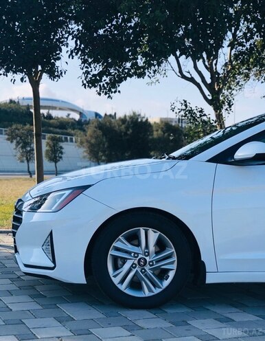 Hyundai Elantra 2019, 100,000 km - 2.0 l - Bakı