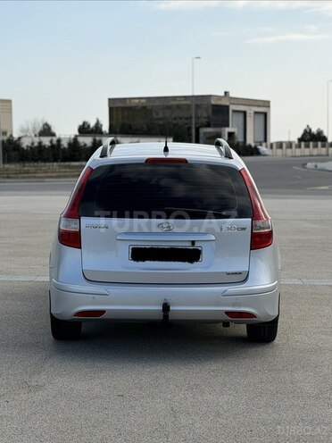 Hyundai i30 2011, 253,000 km - 1.6 л - Bakı