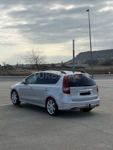 Hyundai i30 2011, 253,000 km - 1.6 л - Bakı