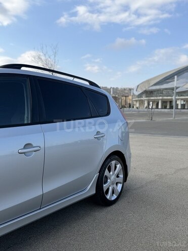Hyundai i30 2011, 253,000 km - 1.6 л - Bakı