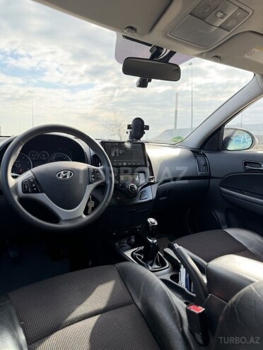 Hyundai i30 2011, 253,000 km - 1.6 л - Bakı