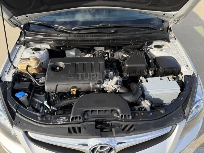 Hyundai i30 2011, 253,000 km - 1.6 л - Bakı