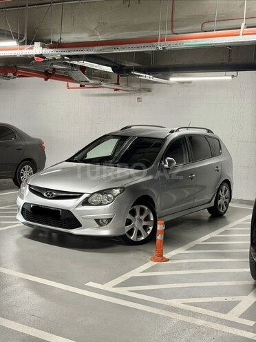 Hyundai i30 2011, 253,000 km - 1.6 л - Bakı