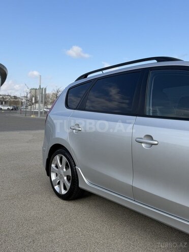 Hyundai i30 2011, 253,000 km - 1.6 л - Bakı