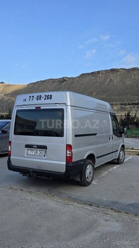 Ford Transit-6