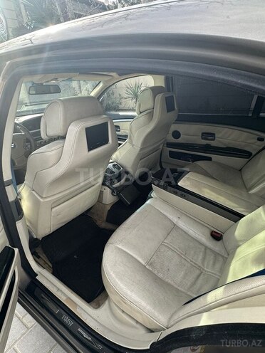 BMW 745-4