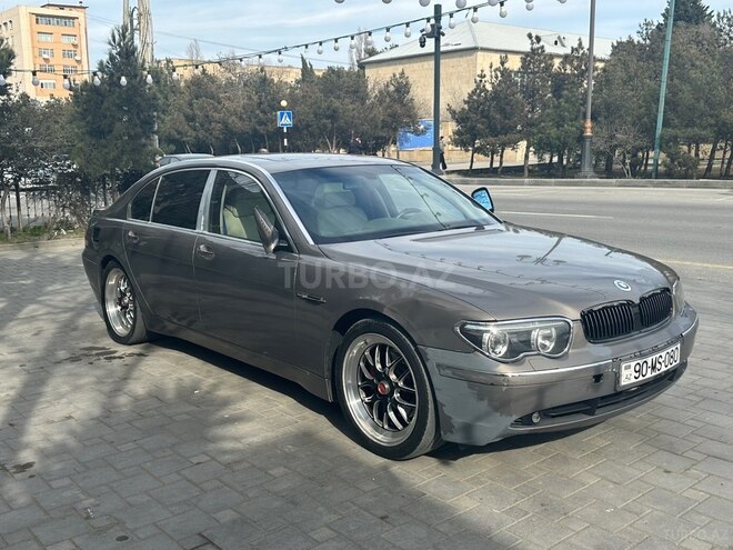 BMW 745-7