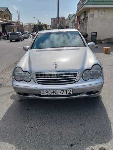 Mercedes C 240 2000, 210,000 km - 2.6 л - Bakı