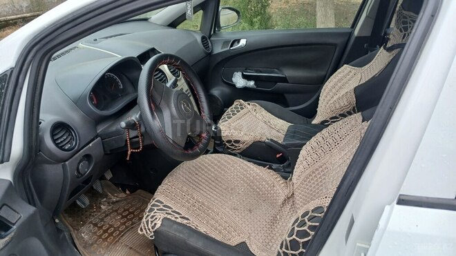 Opel Corsa 2007, 386,000 km - 1.3 l - Biləsuvar