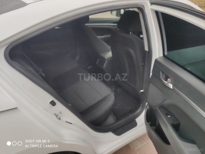 Hyundai Elantra 2020, 176,000 km - 2.0 l - Şirvan