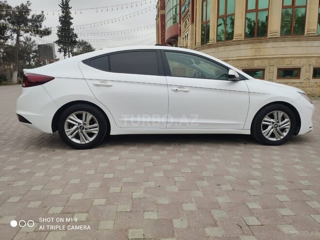 Hyundai Elantra 2020, 176,000 km - 2.0 l - Şirvan