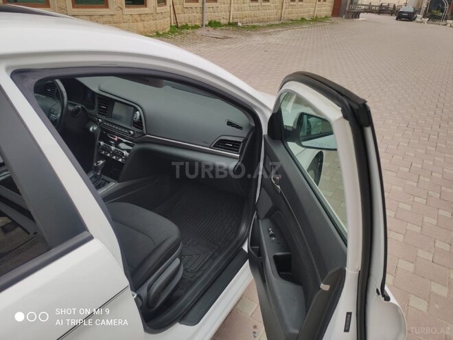 Hyundai Elantra 2020, 176,000 km - 2.0 l - Şirvan