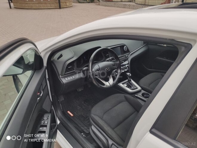 Hyundai Elantra 2020, 176,000 km - 2.0 l - Şirvan