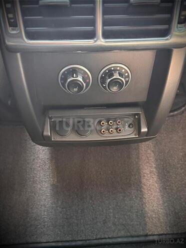 Land Rover Range Rover-11