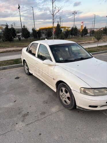 Opel Vectra 1999, 335,000 km - 1.8 l - Sumqayıt