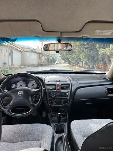 Nissan Sunny 2005, 330,000 km - 1.6 l - Bakı