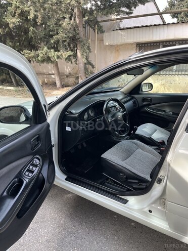 Nissan Sunny 2005, 330,000 km - 1.6 l - Bakı