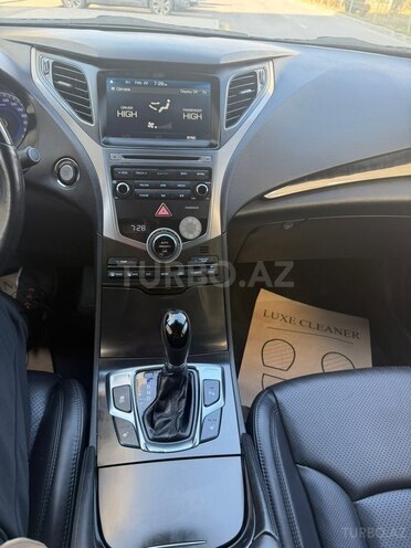 Hyundai Grandeur 2016, 190,000 km - 2.2 л - Bakı