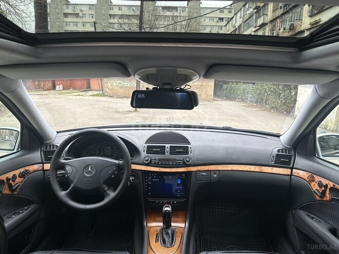 Mercedes E 240 2002, 297,415 km - 2.6 l - Bakı