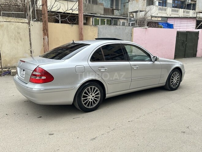 Mercedes E 240 2002, 297,415 km - 2.6 l - Bakı