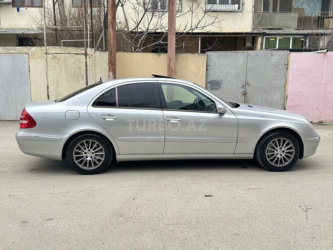 Mercedes E 240 2002, 297,415 km - 2.6 l - Bakı