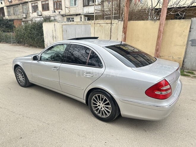 Mercedes E 240 2002, 297,415 km - 2.6 l - Bakı
