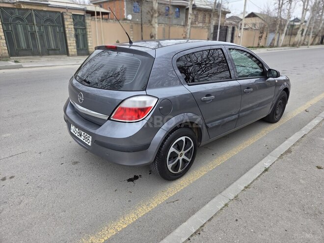 Opel Astra 2004, 175,000 km - 1.4 л - Mingəçevir