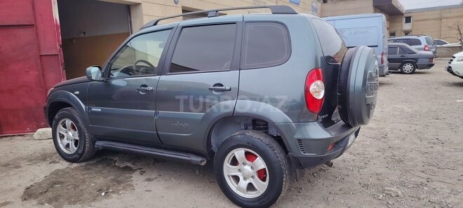 Chevrolet Niva 2009, 224,500 km - 1.7 l - Sumqayıt
