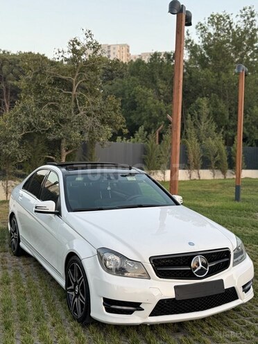 Mercedes C 250 2014, 241,120 km - 1.8 l - Bakı