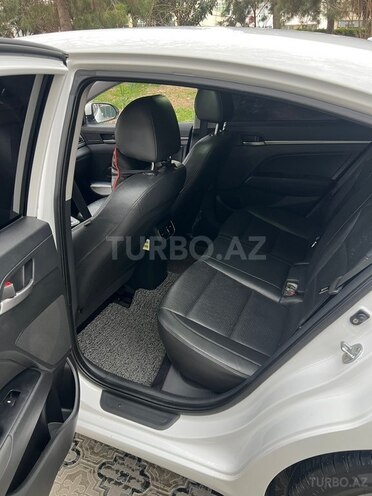 Hyundai Avante 2015, 198,000 km - 1.6 l - Bərdə