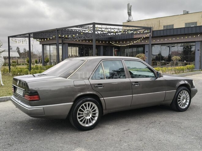 Mercedes 200 E 1992, 385,000 km - 2.0 л - Bakı