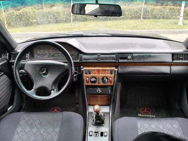 Mercedes 200 E 1992, 385,000 km - 2.0 л - Bakı