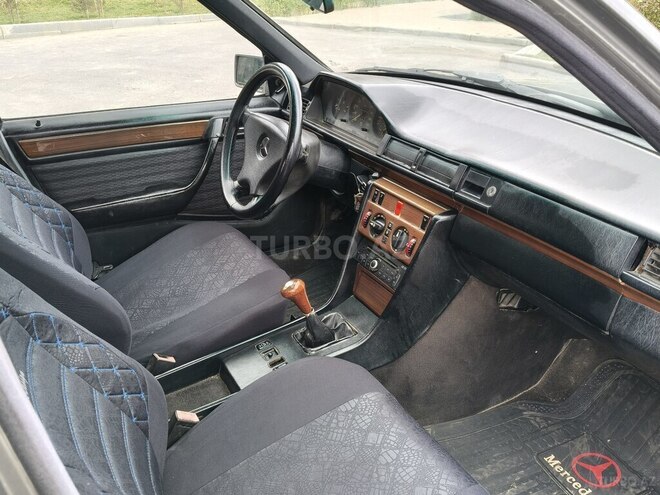 Mercedes 200 E 1992, 385,000 km - 2.0 л - Bakı