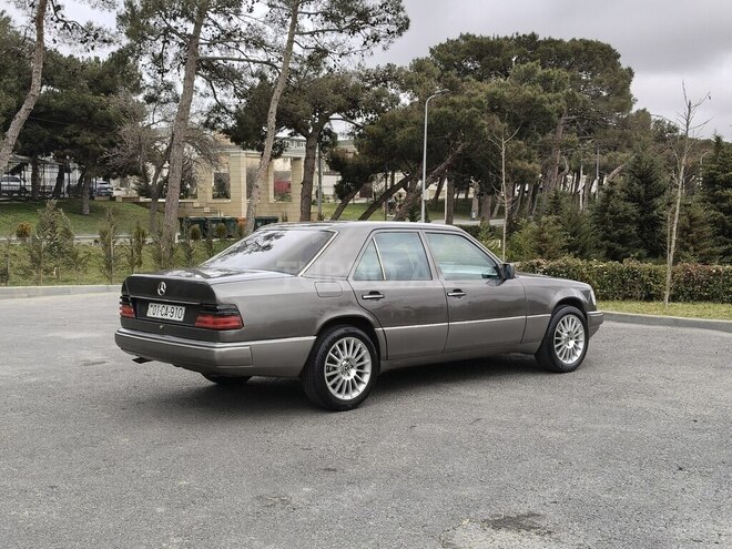 Mercedes 200 E 1992, 385,000 km - 2.0 л - Bakı