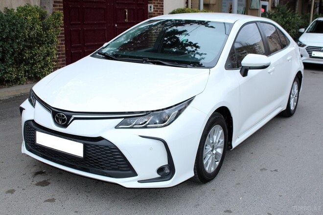 Toyota Corolla 2025, 30,000 km - 1.8 l - Bakı
