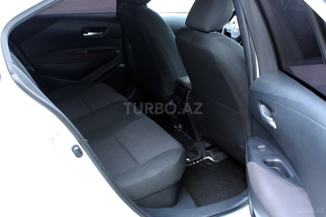 Toyota Corolla 2025, 30,000 km - 1.8 l - Bakı