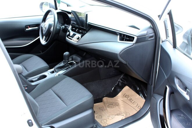 Toyota Corolla 2025, 30,000 km - 1.8 l - Bakı