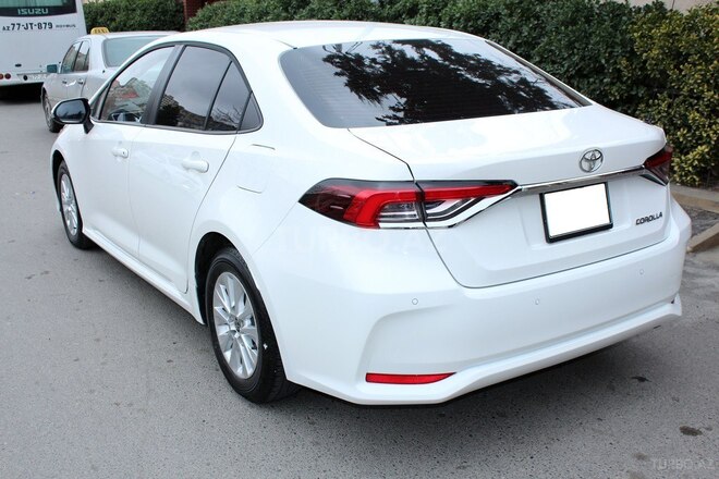 Toyota Corolla 2025, 30,000 km - 1.8 l - Bakı