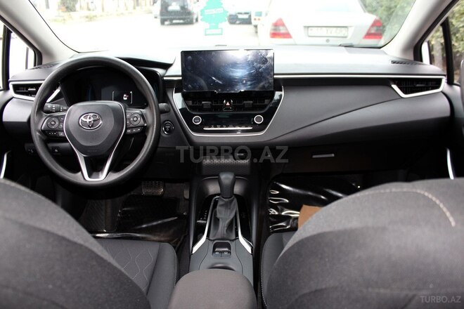 Toyota Corolla 2025, 30,000 km - 1.8 l - Bakı