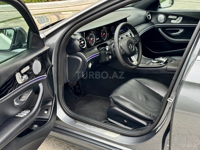 Mercedes E 300-15