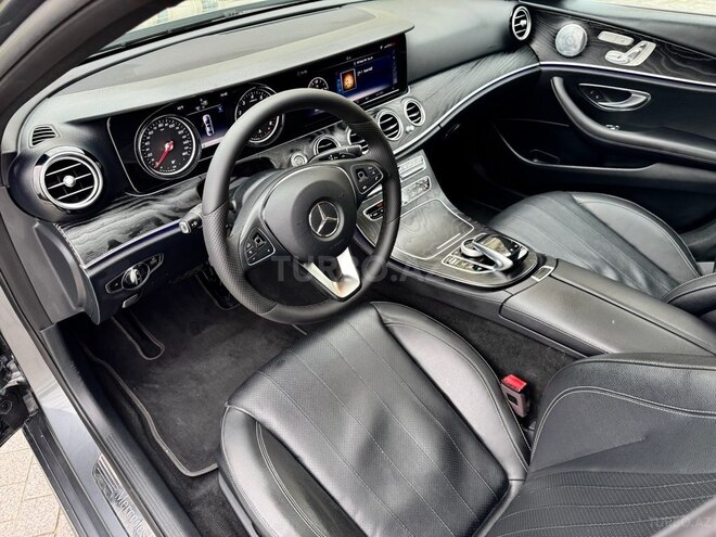 Mercedes E 300-12