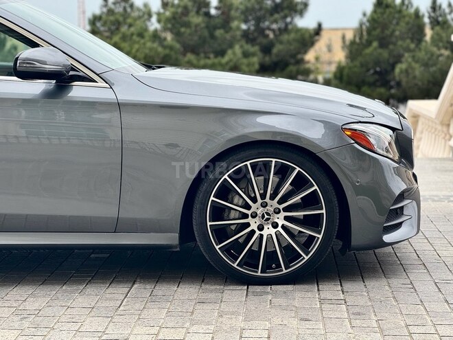 Mercedes E 300-6