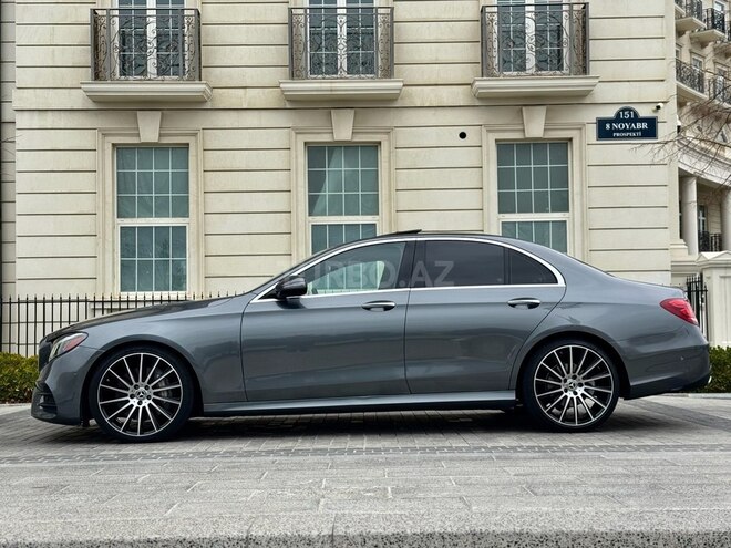 Mercedes E 300-7