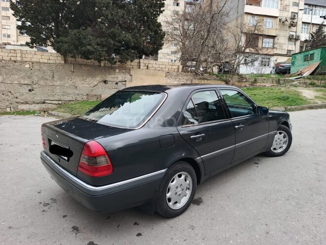 Mercedes C 220 1995, 258,654 km - 2.2 l - Bakı