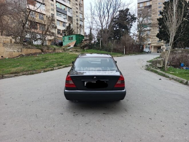 Mercedes C 220 1995, 258,654 km - 2.2 l - Bakı