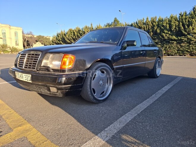 Mercedes E 320 1995, 324,800 km - 3.2 l - Bakı