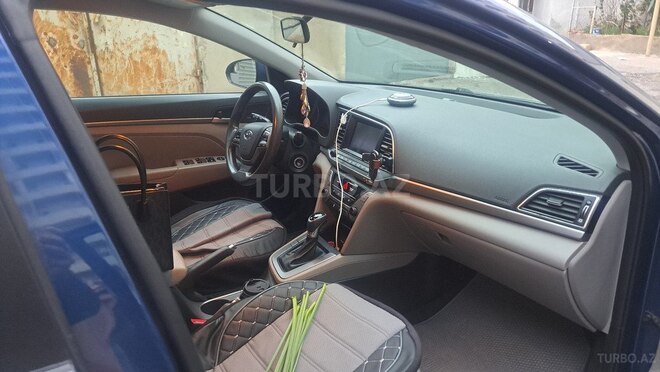Hyundai Elantra 2016, 159,340 km - 2.0 l - Bakı